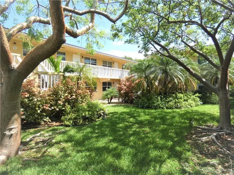 811 NE 14th Pl #6, Fort Lauderdale, FL 33304