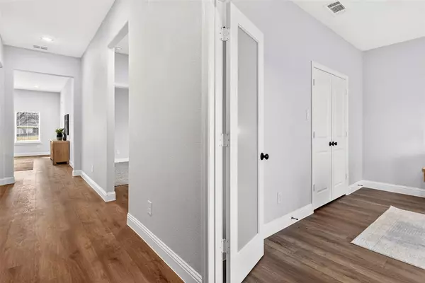 Dallas, TX 75216,1402 Strickland Street