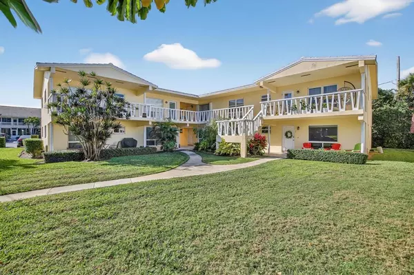 2755 NE 28th Ave #E2, Lighthouse Point, FL 33064