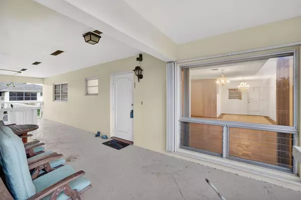 Lighthouse Point, FL 33064,2755 NE 28th Ave #E2