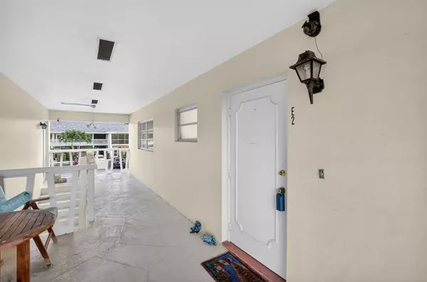 Lighthouse Point, FL 33064,2755 NE 28th Ave #E2