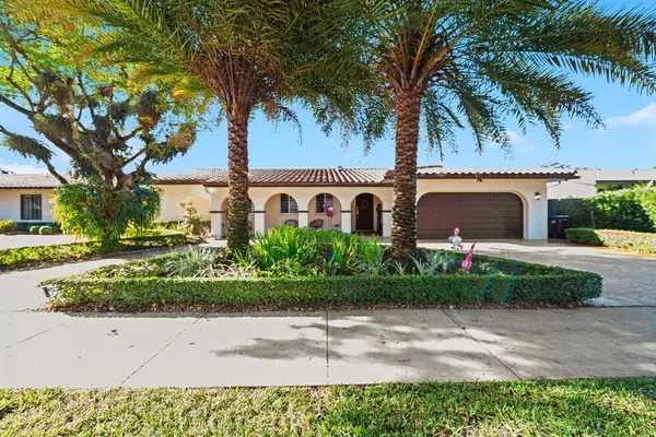 6320 Pent Pl, Miami Lakes, FL 33014