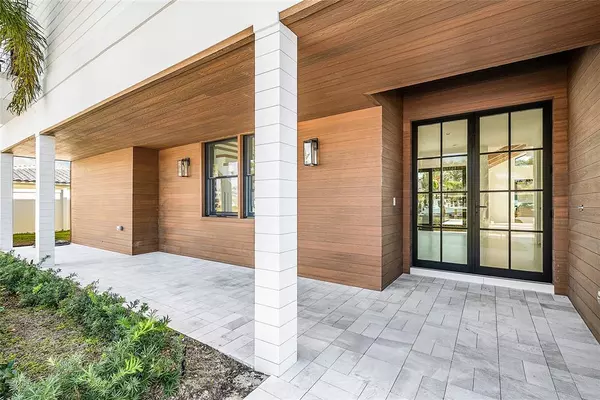 Jupiter, FL 33469,8 Leeward Cir