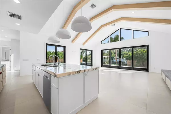 Jupiter, FL 33469,8 Leeward Cir