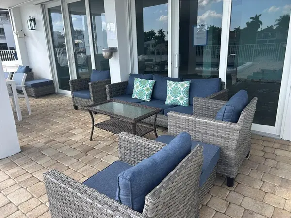 Fort Lauderdale, FL 33308,3100 NE 49th St #PH06