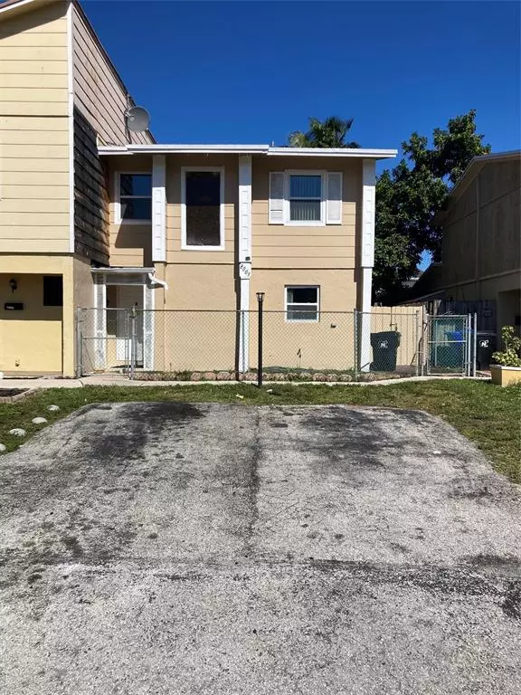 North Lauderdale, FL 33068,8009 SW 7th Ct