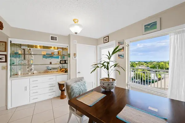 Pompano Beach, FL 33062,2611 N Riverside Dr #702