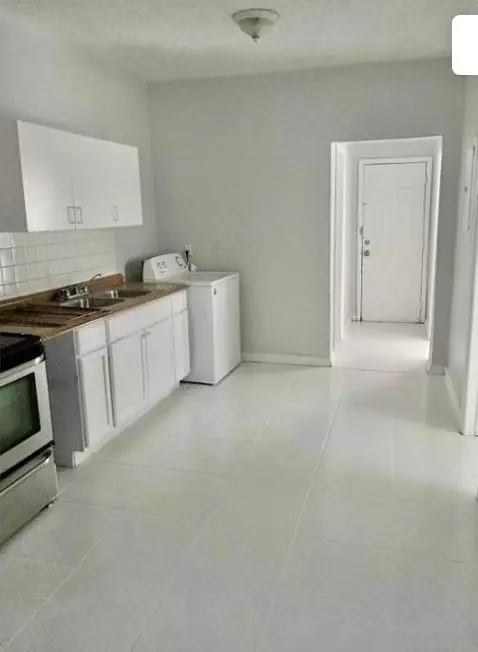 Fort Lauderdale, FL 33311,441 NW 18th Ave