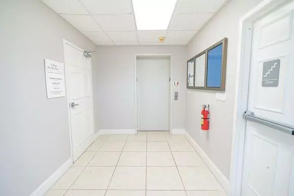 Wilton Manors, FL 33305,1732 NE 26th St #202