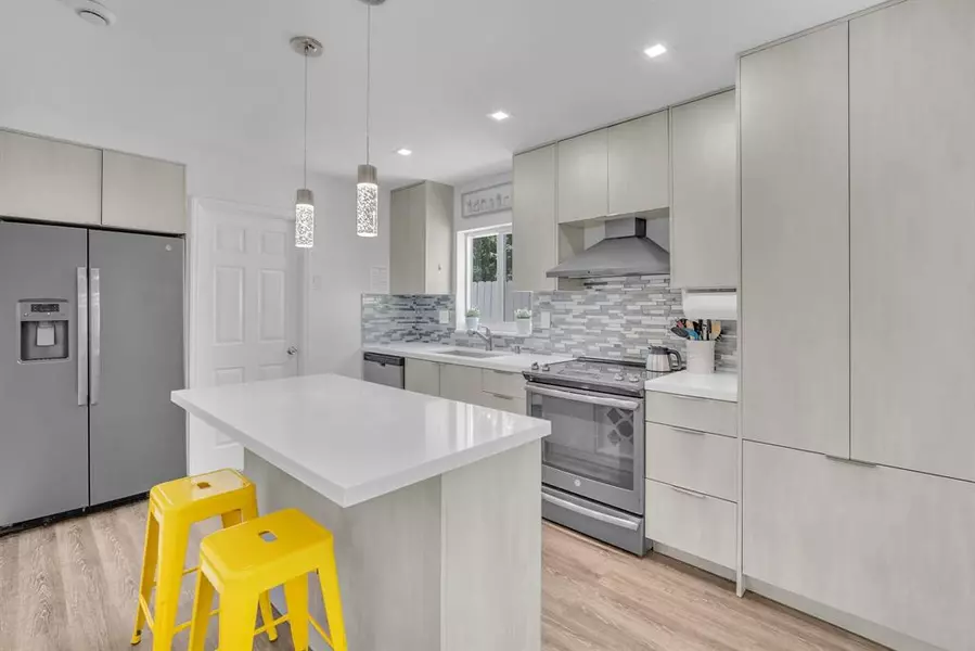 1121 N 66th Terrace, Hollywood, FL 33024