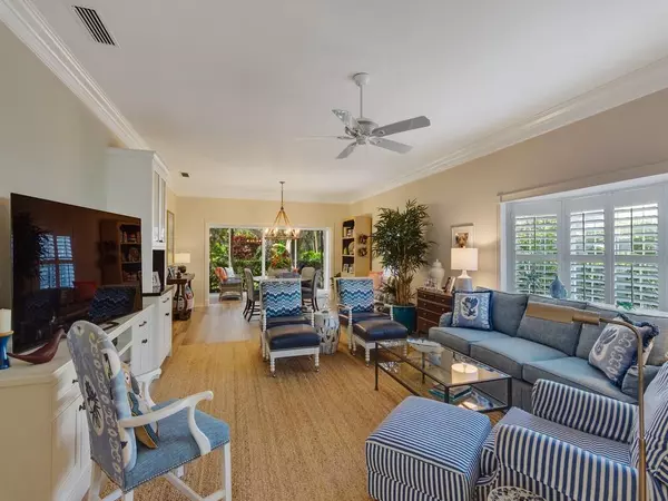 125 E Park Shores Cir #21E, Vero Beach, FL 32963