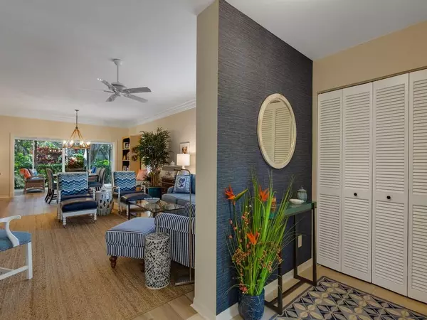 Vero Beach, FL 32963,125 E Park Shores Cir #21E