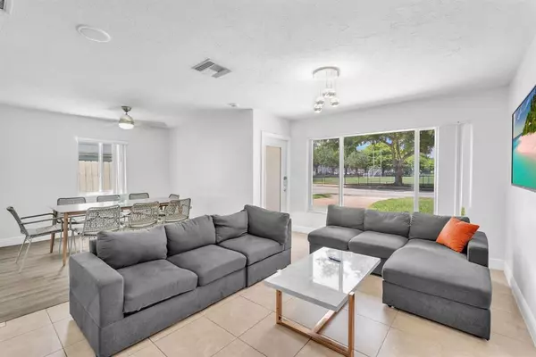 Hollywood, FL 33024,1121 N 66th Terrace