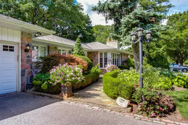 Toronto W08, ON M9A 2P3,53 Princess Anne CRES