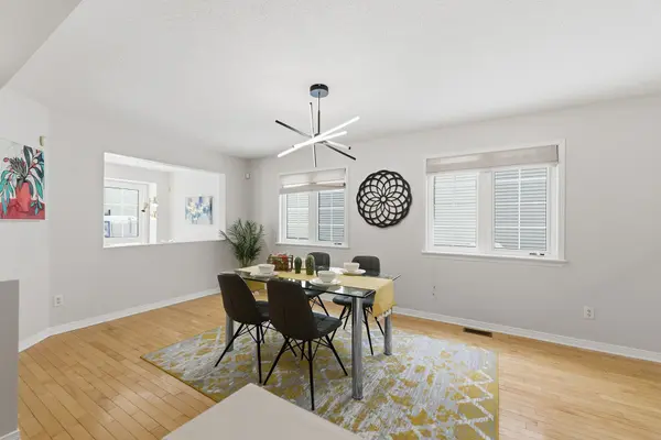 Barrhaven, ON K2J 5E8,30 Fieldberry Private