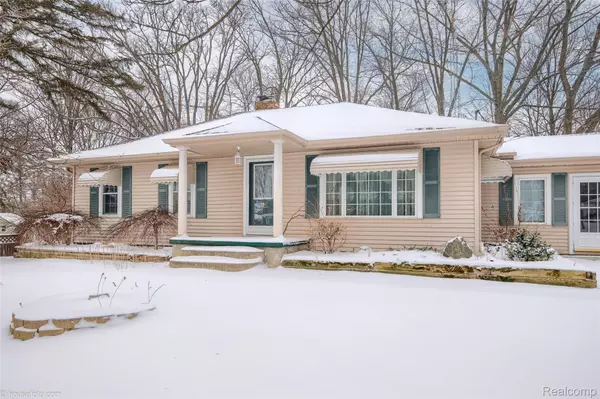 Clio, MI 48420,11026 Varna ST