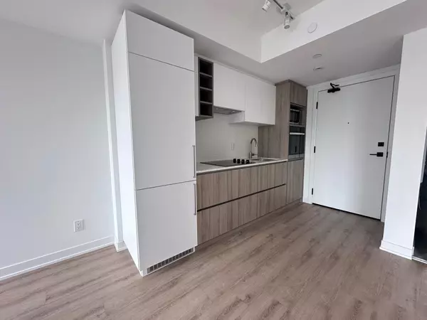 Toronto C08, ON M5B 0C8,319 Jarvis ST #801