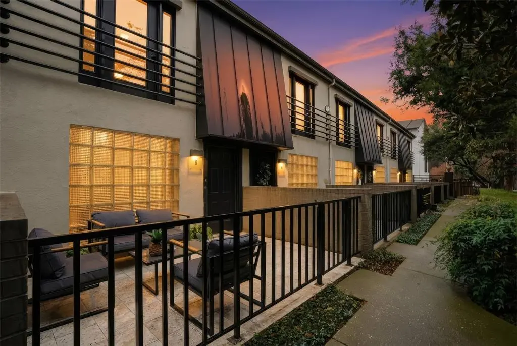 Dallas, TX 75205,4414 Buena Vista Street #6