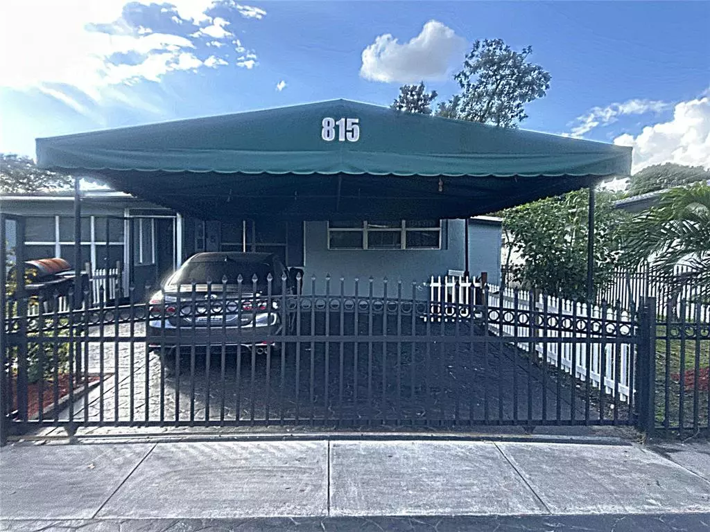 Hollywood, FL 33020,815 S 26th Ct