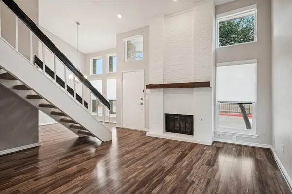 Dallas, TX 75252,17490 Meandering Way #207