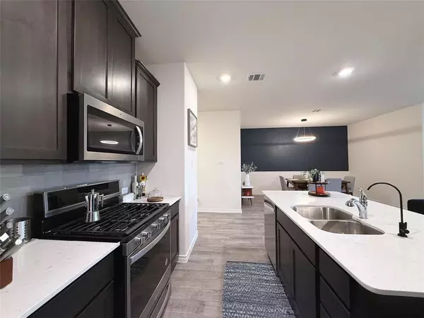 Aubrey, TX 76227,11008 Summer Rain Boulevard