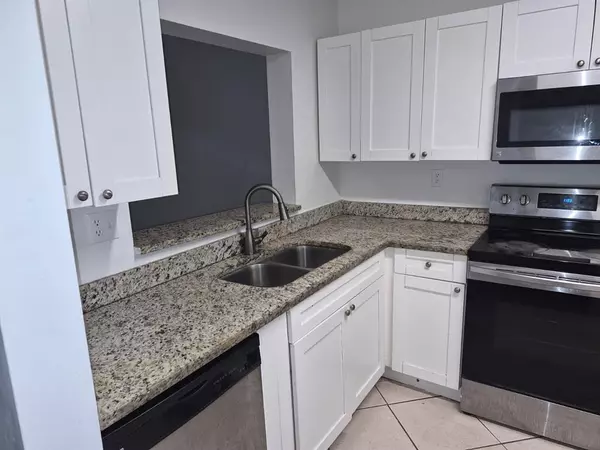 Coral Springs, FL 33065,2966 Coral Springs Dr