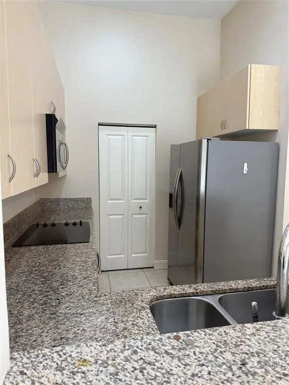 Weston, FL 33331,16102 Emerald Estates Dr #103