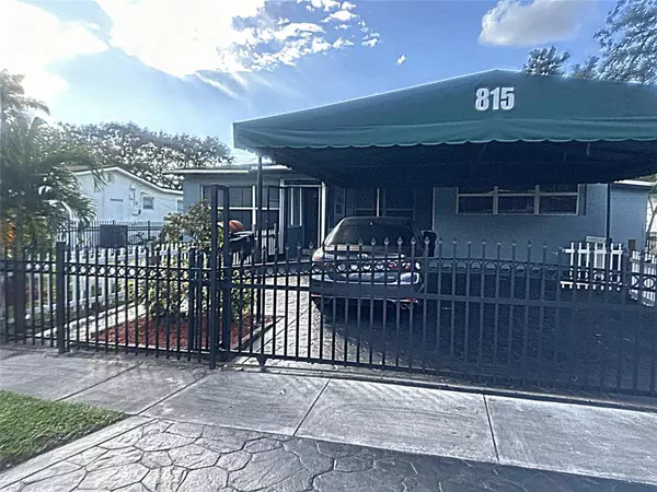 Hollywood, FL 33020,815 S 26th Ct