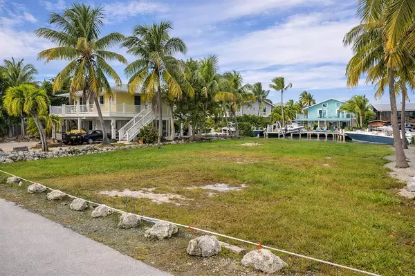 Little Torch Key, FL 33042,28525 Jolly Roger Dr