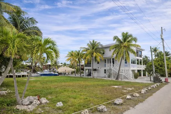 Little Torch Key, FL 33042,28525 Jolly Roger Dr