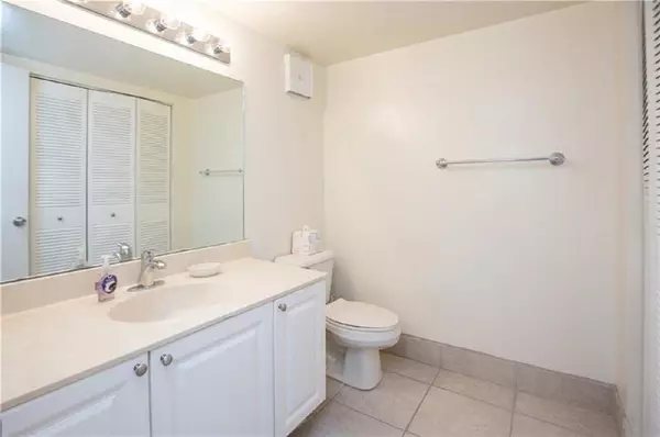 Plantation, FL 33324,701 N PINE ISLAND RD #303