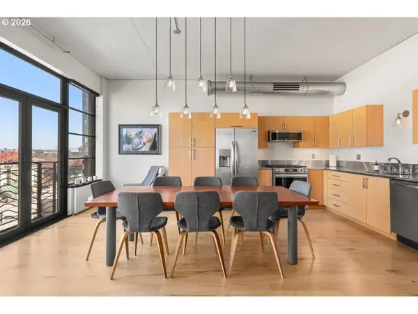 420 NW 11TH AVE #806, Portland, OR 97209