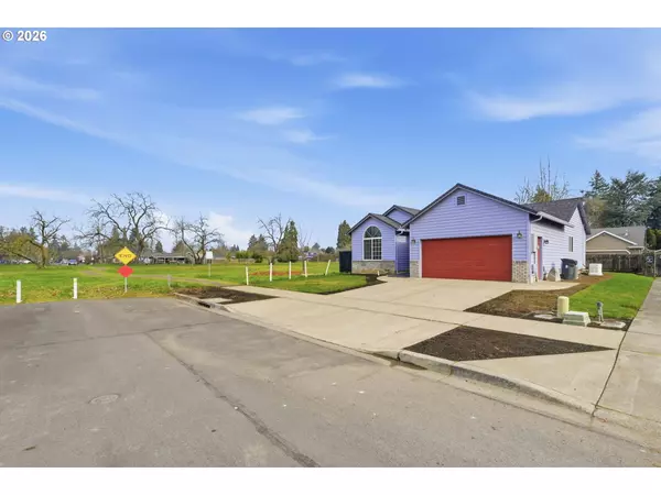 Eugene, OR 97404,2989 DAHLIA LN