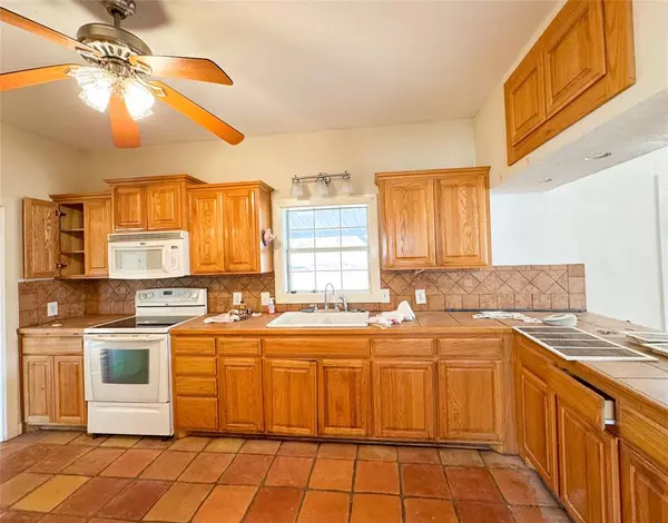 Eastland, TX 76448,2526 Highway 112