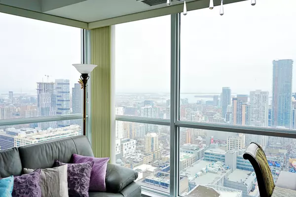 Toronto C01, ON M5B 0A5,386 Yonge ST #4207