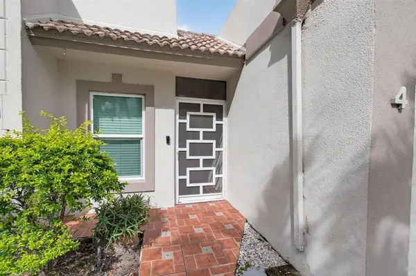 Boca Raton, FL 33496,19000 Stewart Cir #4