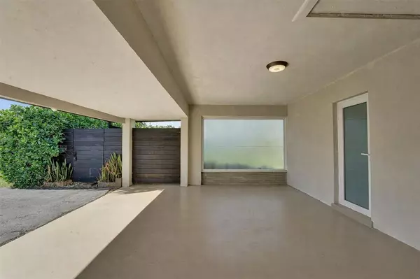 Fort Lauderdale, FL 33334,401 NE 49th St