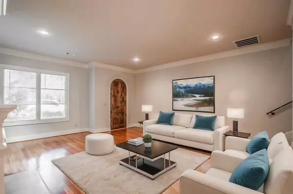 Fort Worth, TX 76107,3635 Crestline Road