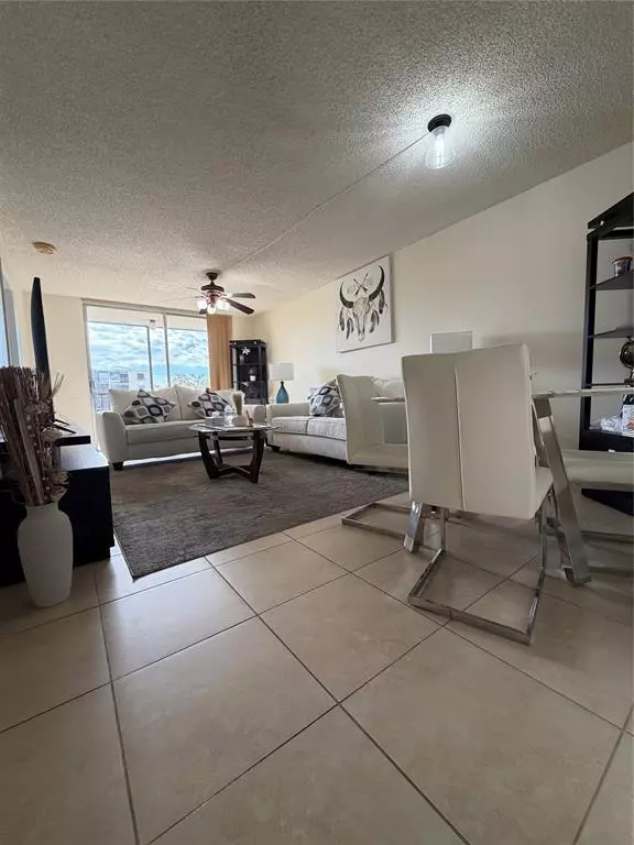 Lauderhill, FL 33351,7940 NW 50th St #305