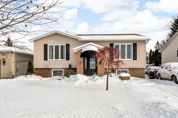 Cornwall, ON K6H 7A2,220 Dunbar AVE