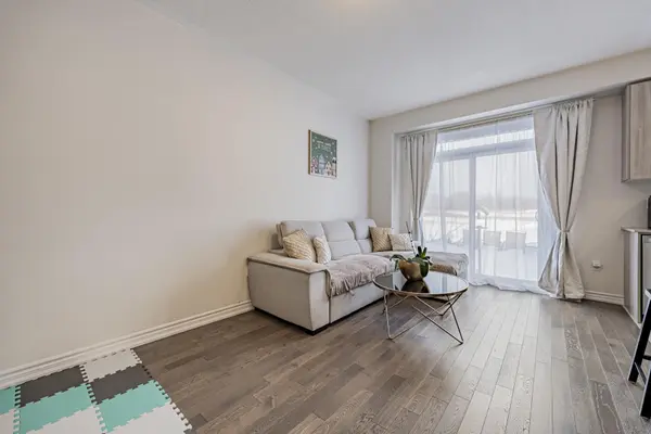 1102 Pisces TRL, Pickering, ON L1X 0P8