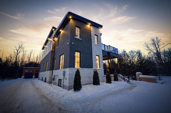 213 Suzanne Mess BLVD, Cobourg, ON K9A 3L3