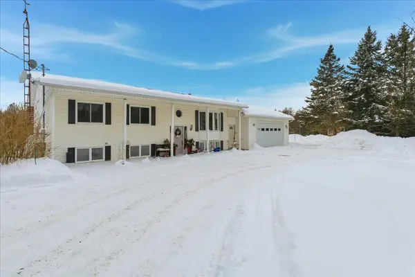 Tweed, ON K0K 3J0,1442 Quin Mo Lac RD