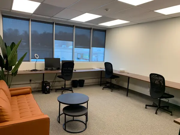 485 Industrial AVE #13, Alta Vista And Area, ON K1G 0Z1