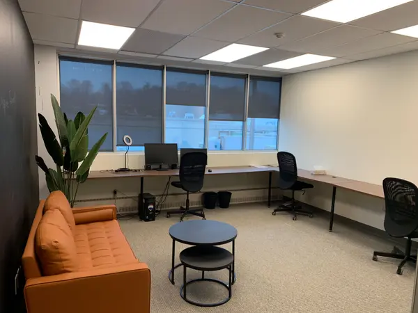 485 Industrial AVE #13, Alta Vista And Area, ON K1G 0Z1