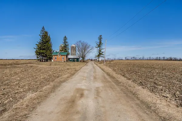 201 Royal Oak RD, Kawartha Lakes, ON K0M 2J0