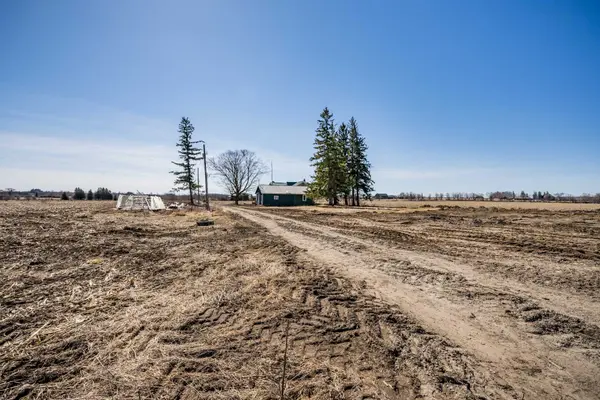 201 Royal Oak RD, Kawartha Lakes, ON K0M 2J0