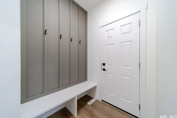 417 Traeger CLOSE, Saskatoon, SK S7V 1Z5