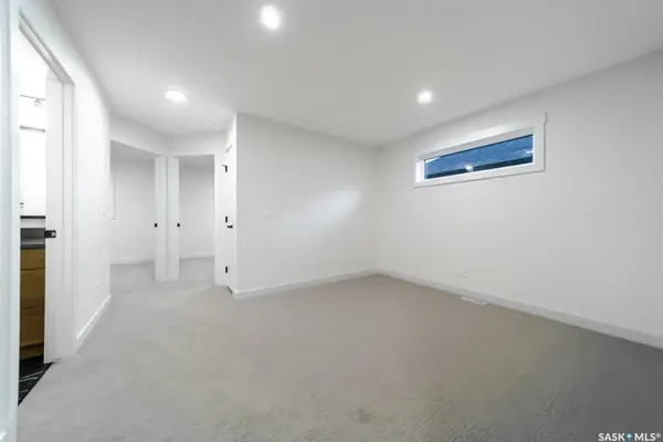 417 Traeger CLOSE, Saskatoon, SK S7V 1Z5