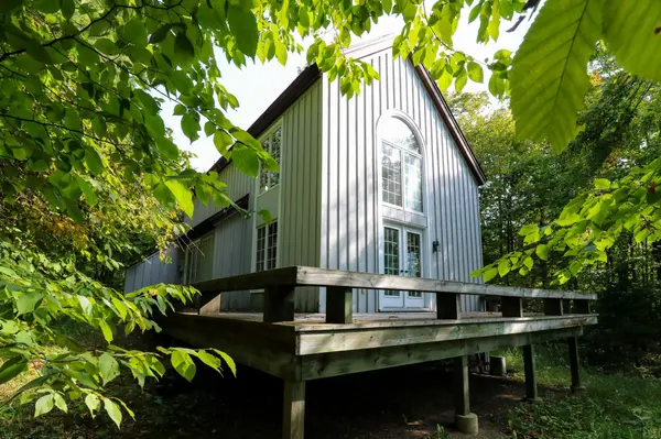 6 Cerberus TRL, Clearview, ON L0M 1L0